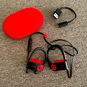 POWER BEATS 3 by Dre✨ PERFECT CONDITION